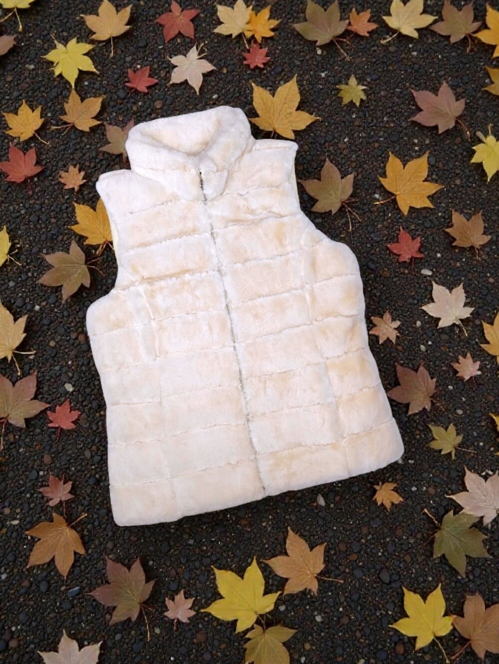 Women's CALVIN KLEIN Cream Quilted Faux-Fur Puffer Vest